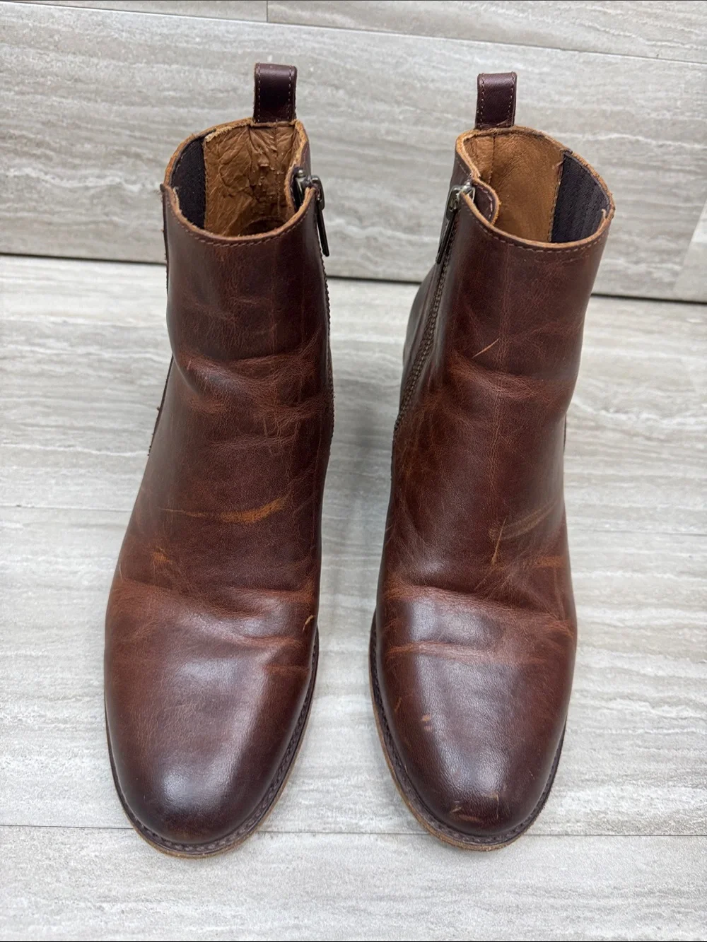 Frye Alton Chelsea Stacked Heel Brown Leather Ankle Booties Womens Size 9